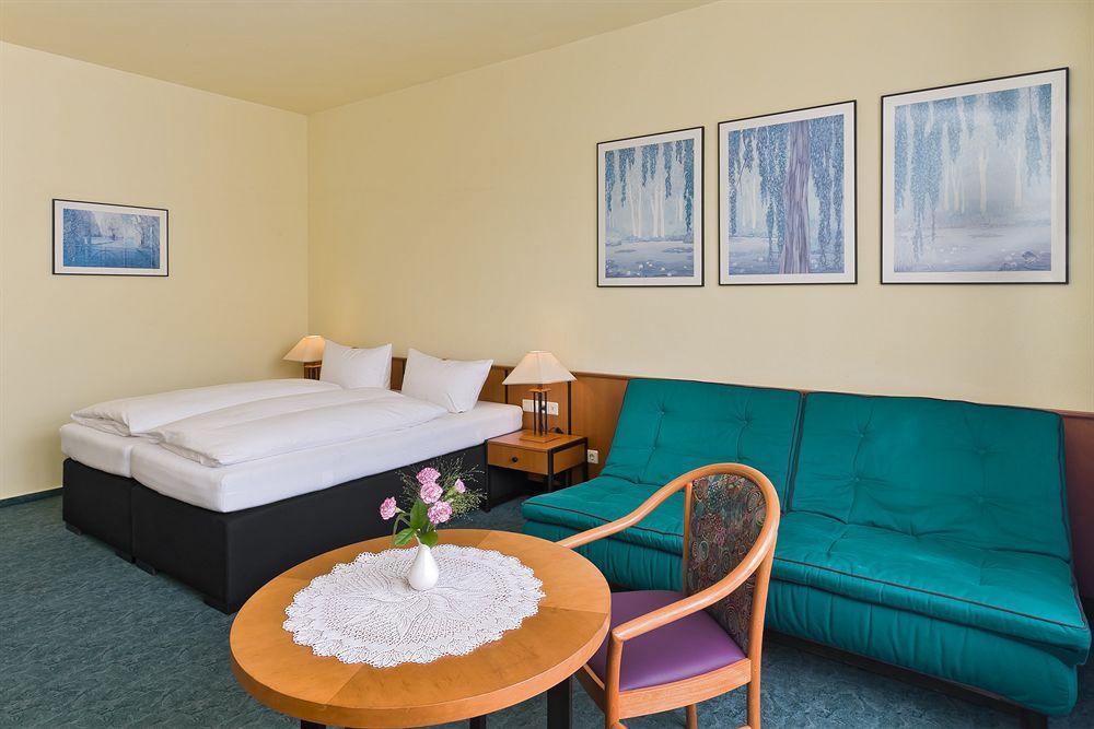 Hotel Katharinenhof Werdau Extérieur photo