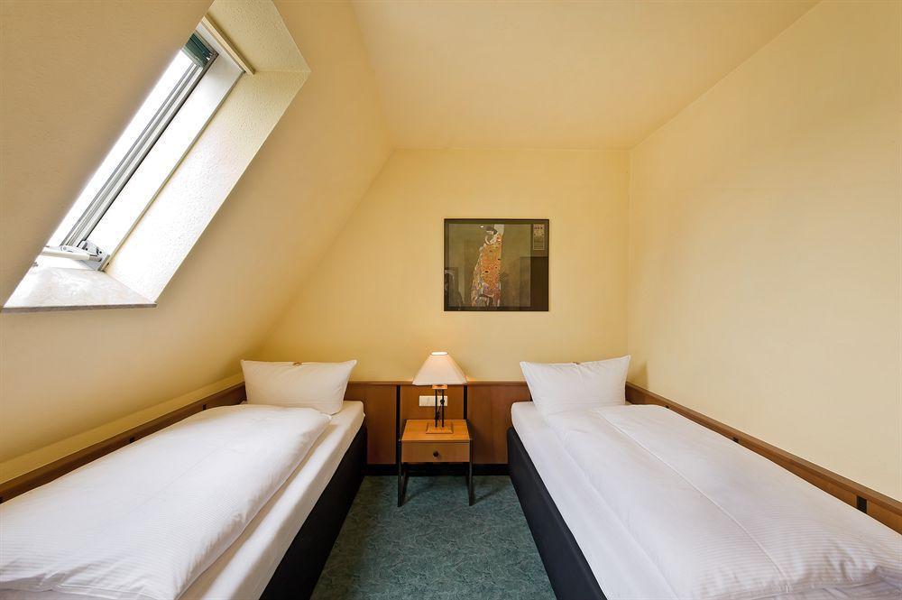 Hotel Katharinenhof Werdau Extérieur photo