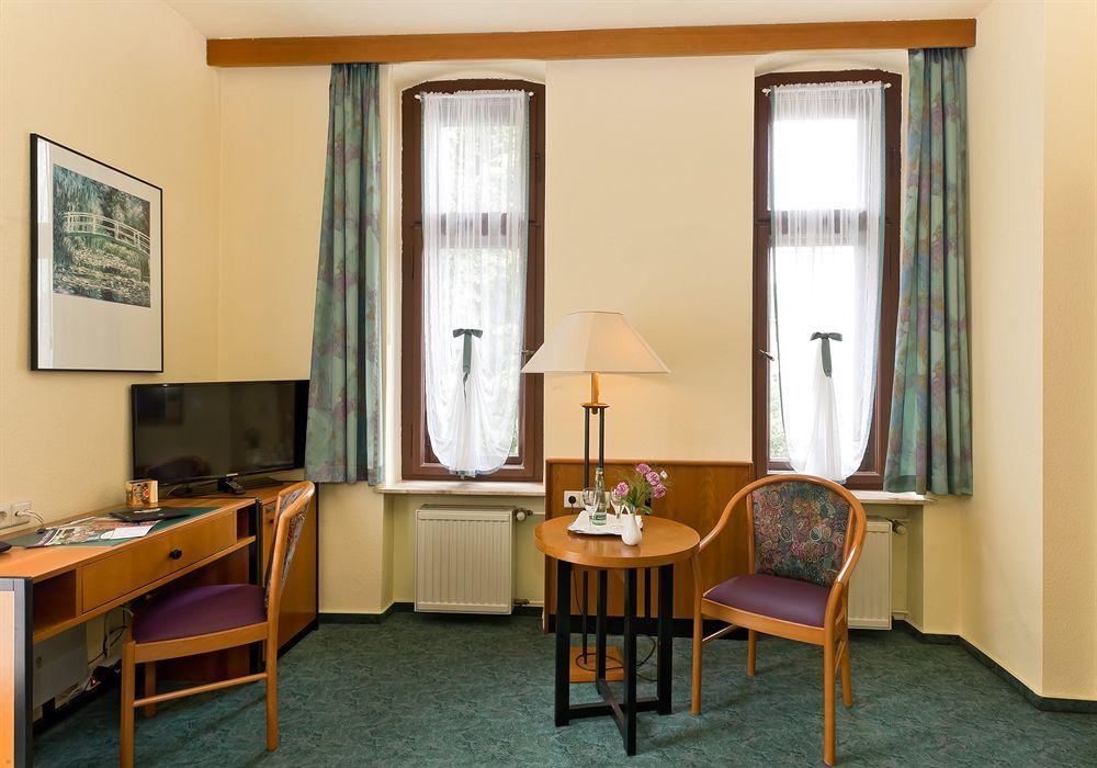 Hotel Katharinenhof Werdau Extérieur photo