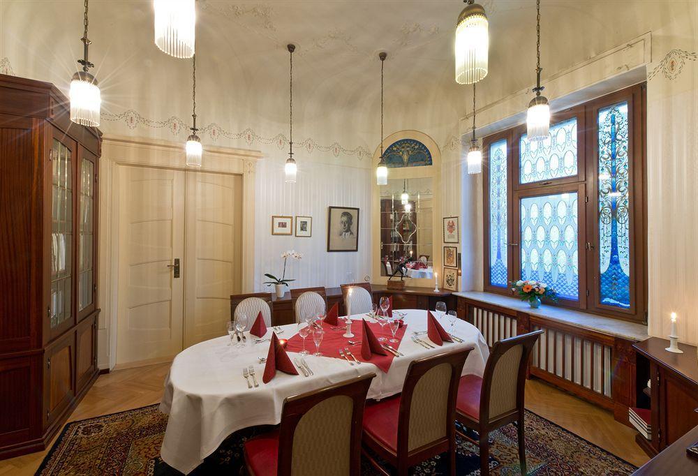 Hotel Katharinenhof Werdau Extérieur photo